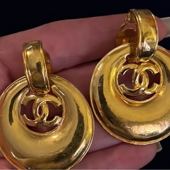 CHANEL Jewelry - SALE VINTAGE CHANEL SPRING 1993 RARE 22K GOLD PLATED CUTOUT CC LOGO EARRINGS